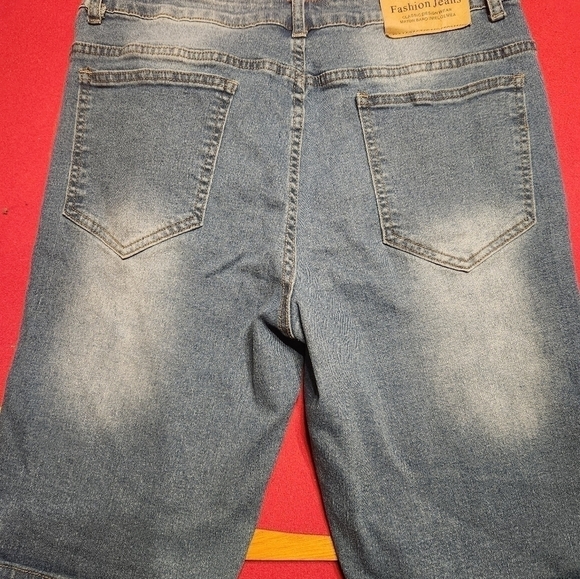 Mens jean shorts - Picture 5 of 7